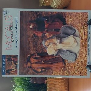 Vintage McCall's Creates. Away in a Manger paper crafts. Create a Nativity Scene